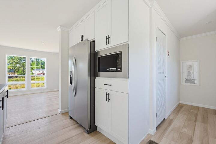 Property Photo: 35 Margarets Way NH 03864
