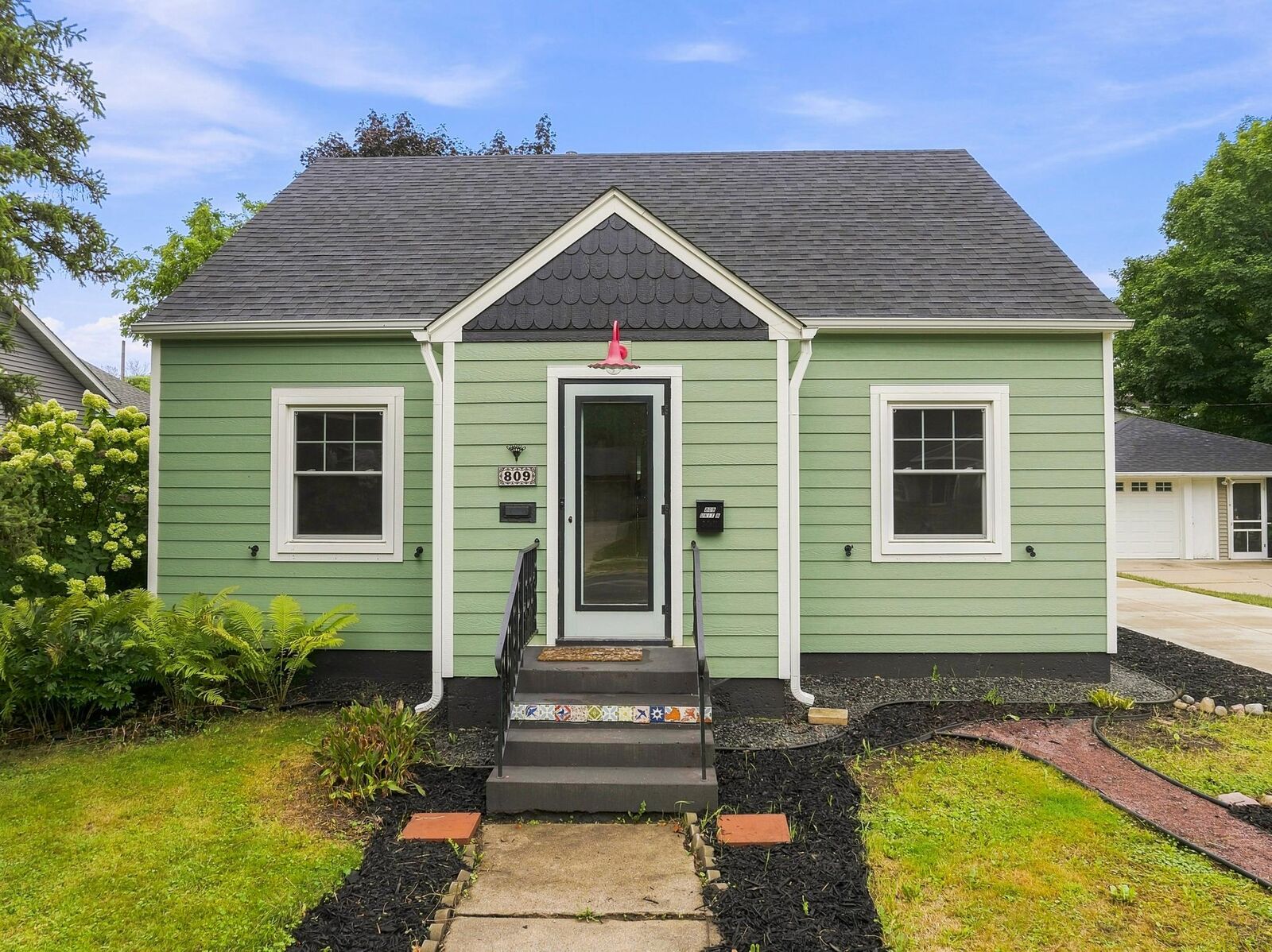 Property Photo:  809 1st Street W  MN 55057 