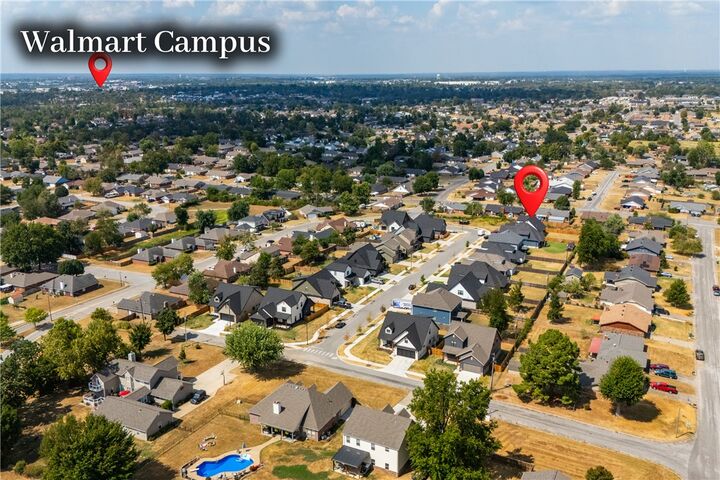 Property Photo: 1601 S 23rd Place AR 72758