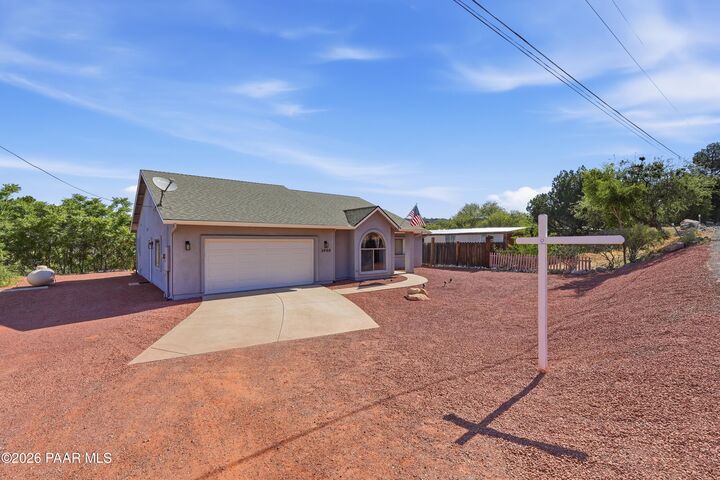Property Photo:  3900 E Montezuma Avenue  AZ 86335 