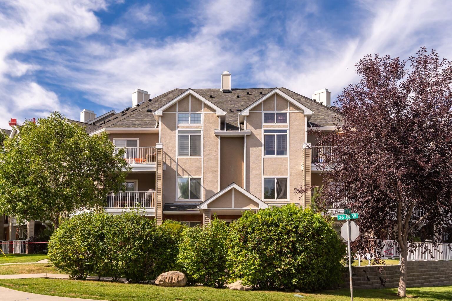 Photo de la propriété:  1808 36 Avenue SW 203  AB T2T 6J2 