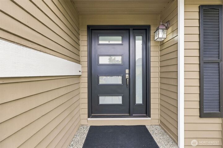 Property Photo: 29608 3rd Avenue S WA 98003