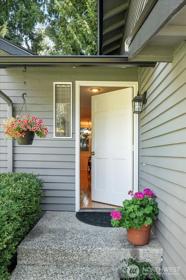 Property Photo:  22414 NE 12th Court  WA 98074 