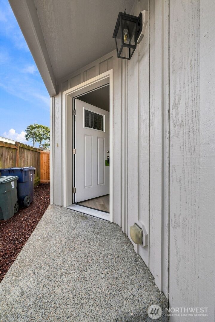 Property Photo:  4036 S Warner Street A  WA 98409 