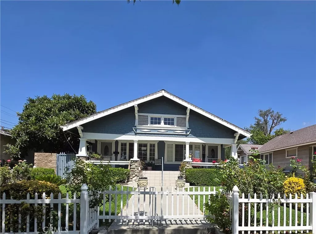 Property Photo: 1625 Brigden CA 91104
