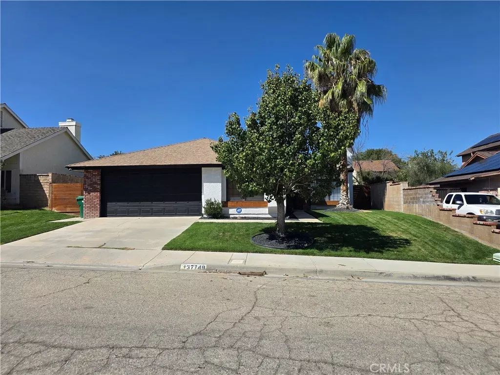 Property Photo: 37749 Autumn Lane CA 93550
