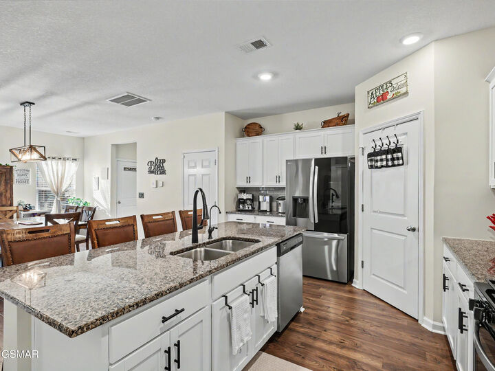 Property Photo:  1117 Beacon Road  TN 37876 