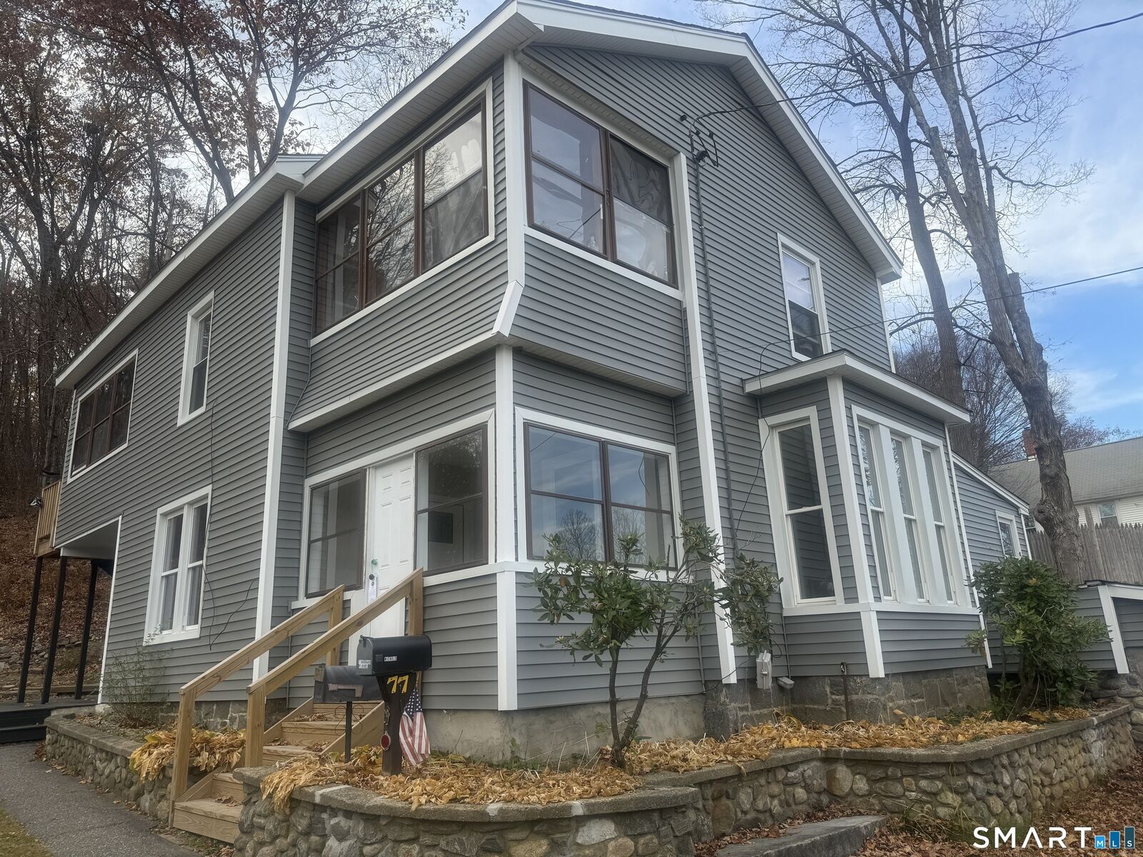 Property Photo:  77 Hubbard Street  CT 06098 