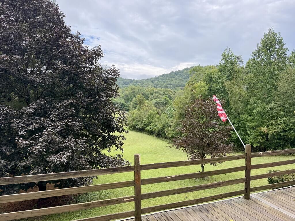 Property Photo: 1082 True Hollow Road OH 45601