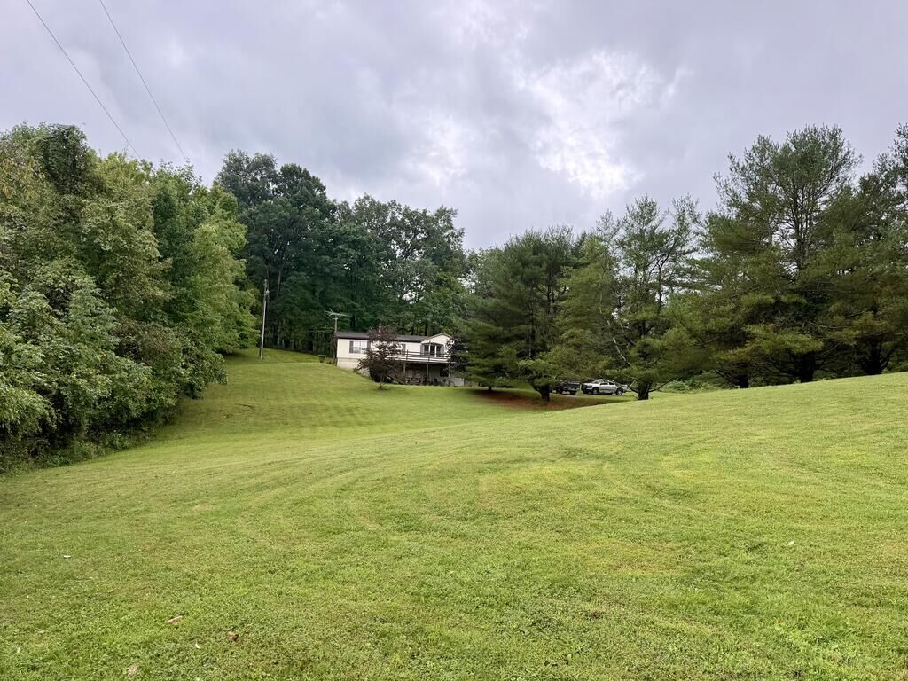 Property Photo:  1082 True Hollow Road  OH 45601 