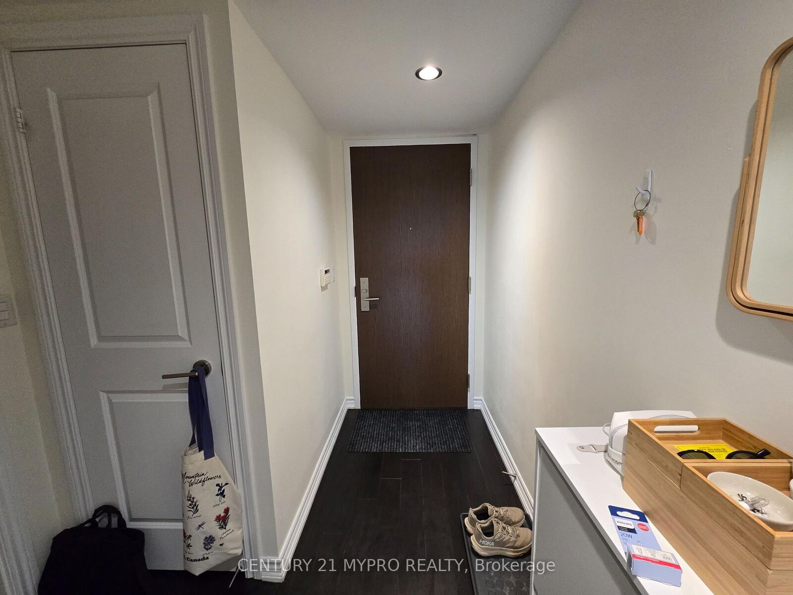 Property Photo:  386 Yonge Street 2506  ON M5B 0A5 