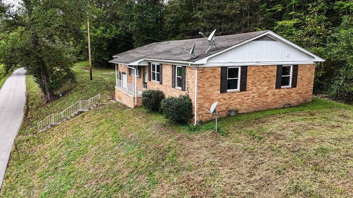 Property Photo:  597 Daveys Run  KY 41143 