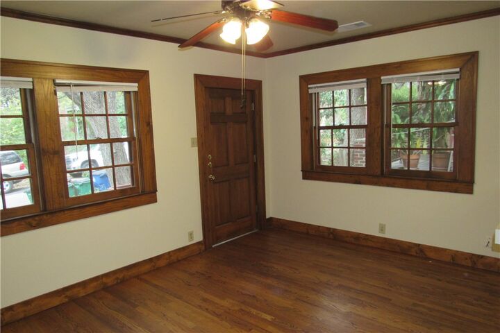 Property Photo: 1101 C Maufrais Street C TX 78703