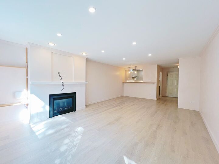 Property Photo:  8120 Bennett Road  BC V6Y 1N5 