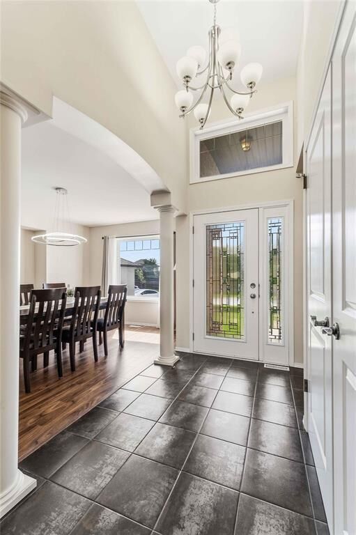 Property Photo:  280 Southview Crescent  MB R3Y 0E6 