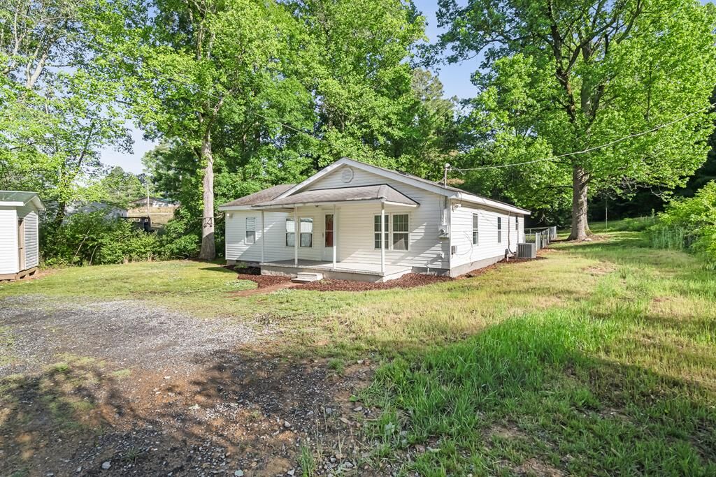 Property Photo:  2720 Old Federal S  GA 30705 