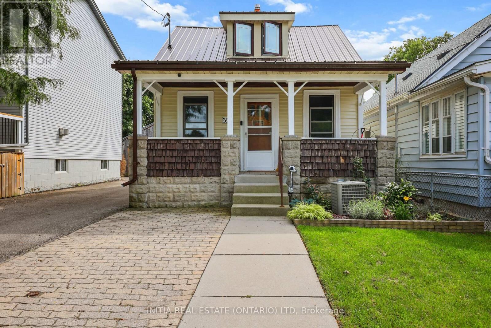 Property Photo:  55 Briscoe Street West  ON N6J 1M4 