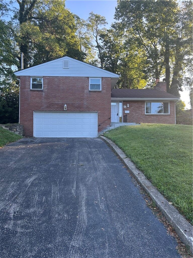 Property Photo:  473 Marathon Avenue  OH 45406 