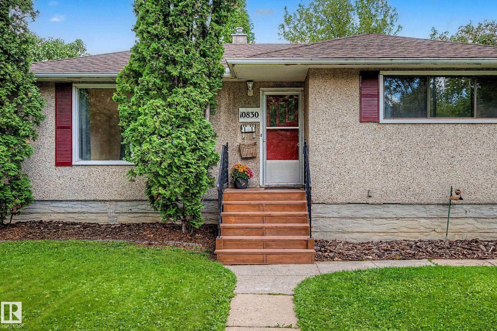 Property Photo: 10830 138 Street NW AB T5M 1N9