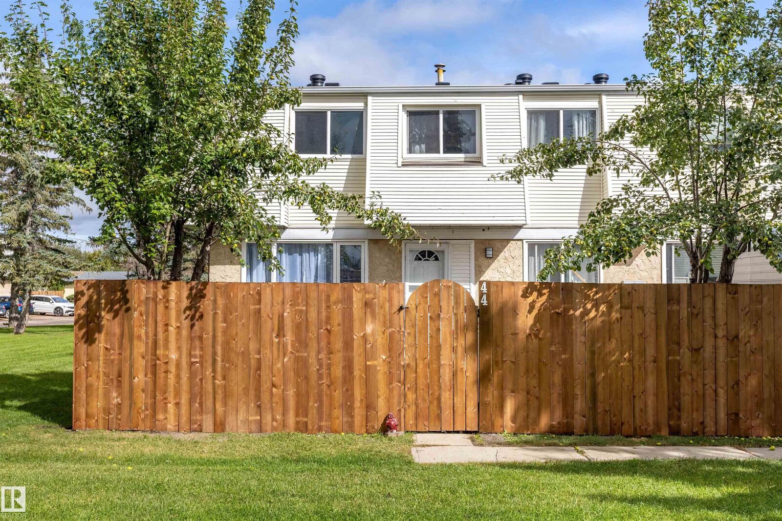 Property Photo:  650 Grandin Drive 44  AB T8R 1K5 