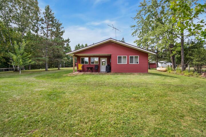 Property Photo:  3010 Sundberg Road  MN 55707 