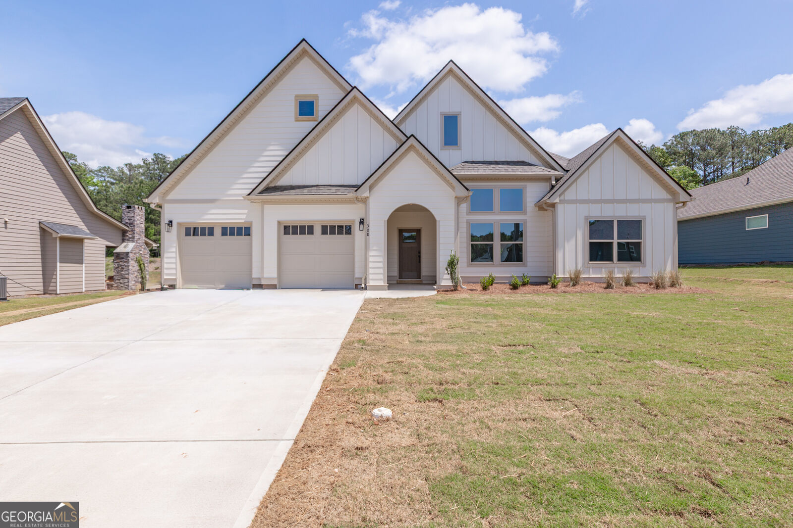 Property Photo: 308 Hammerstone Court GA 30276