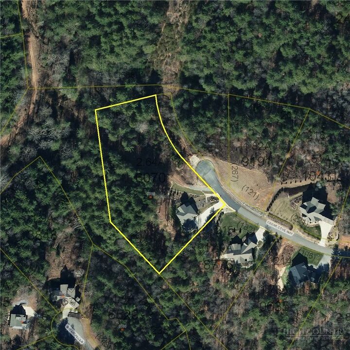 Property Photo:  5515 Cedar Cove Way  NC 28645 