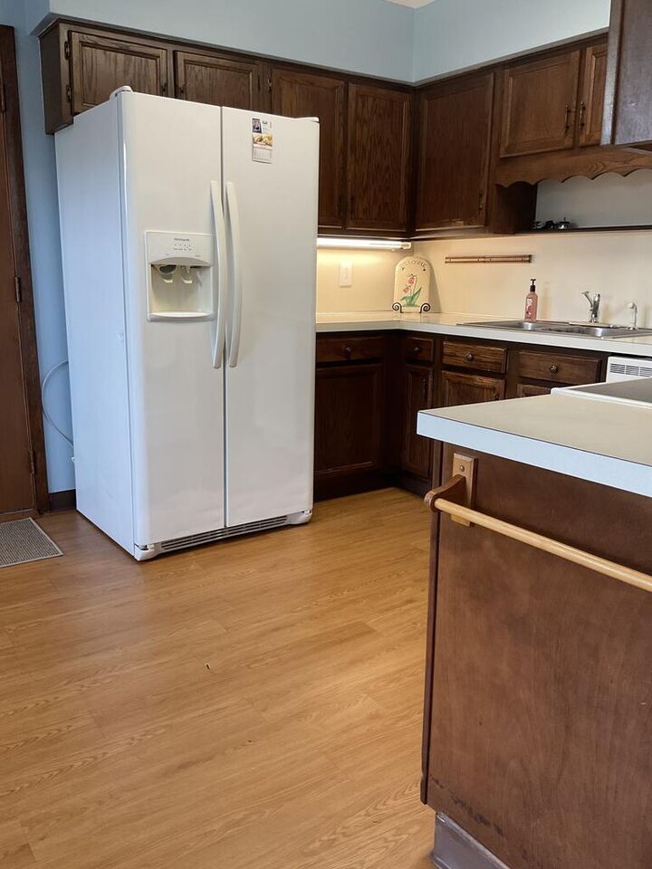 Property Photo:  1711 Olive Ct  OH 44805 