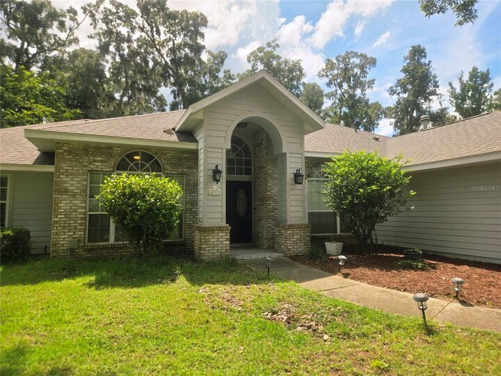Property Photo:  4919 NW 71st Place  FL 32653 