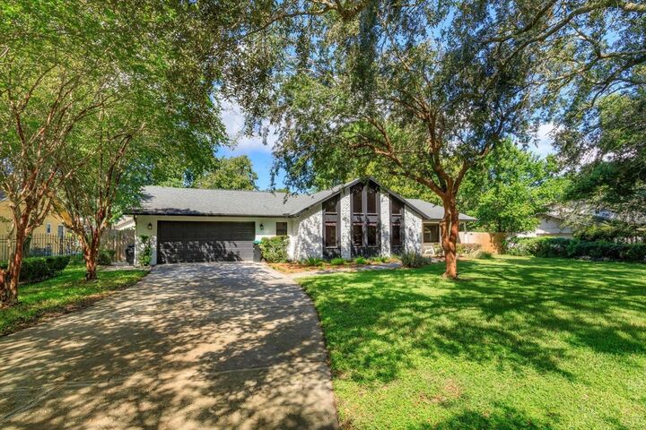 Property Photo:  4314 Winnipeg Court  FL 32835 