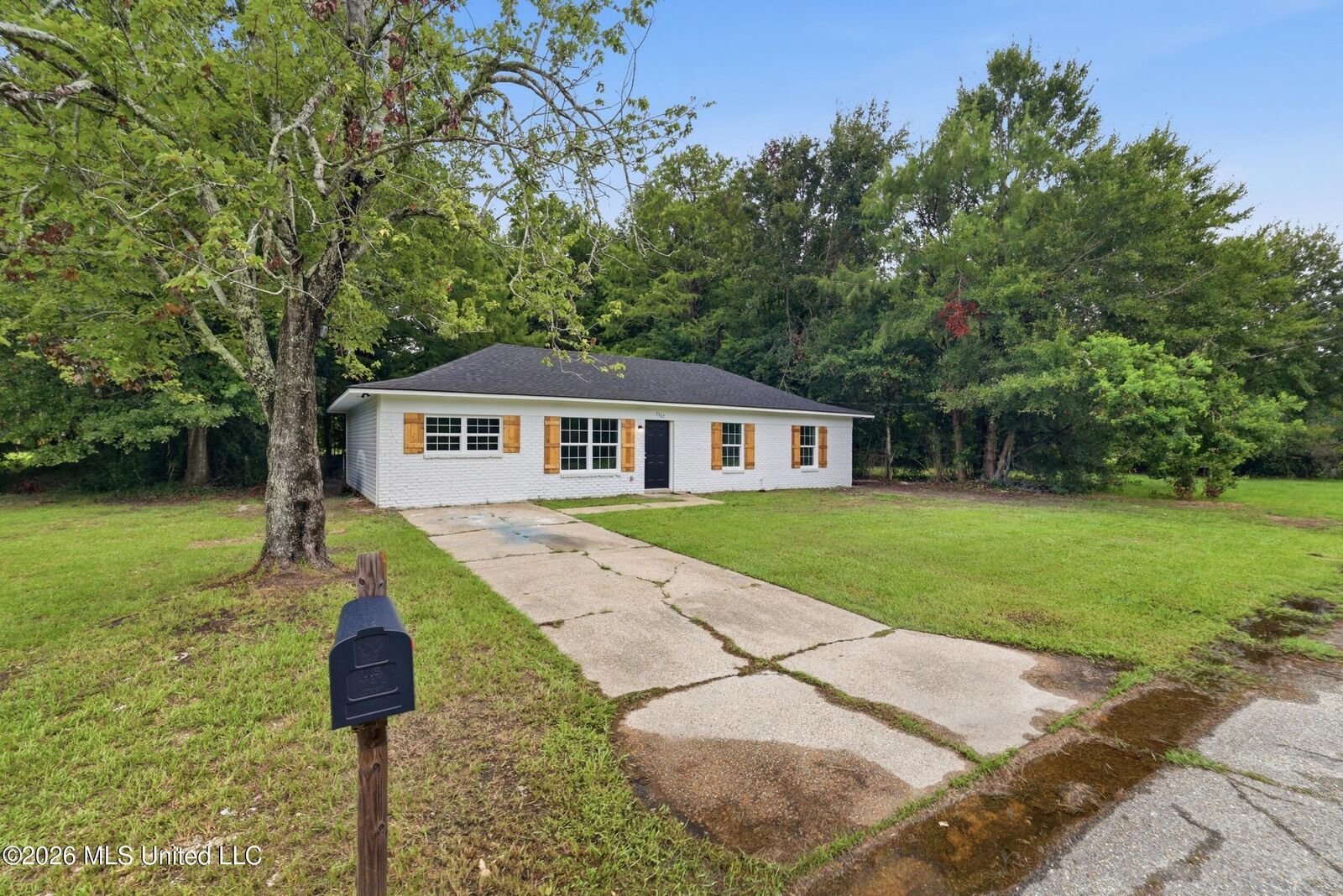 Property Photo:  3307 Johnson Drive  MS 39501 