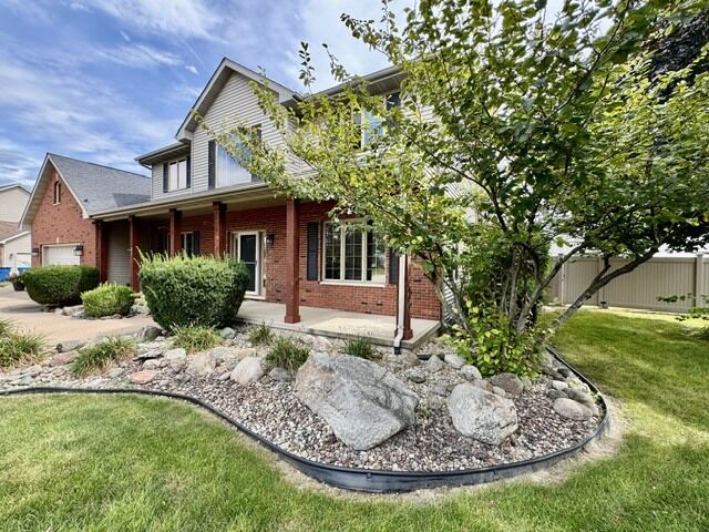 Property Photo:  126 Parkside Court  IL 61348 