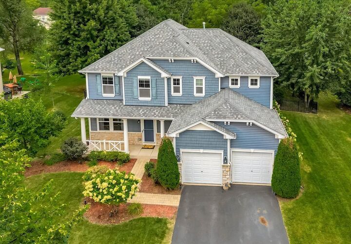 Property Photo:  16332 Spring Creek Lane  IL 60586 