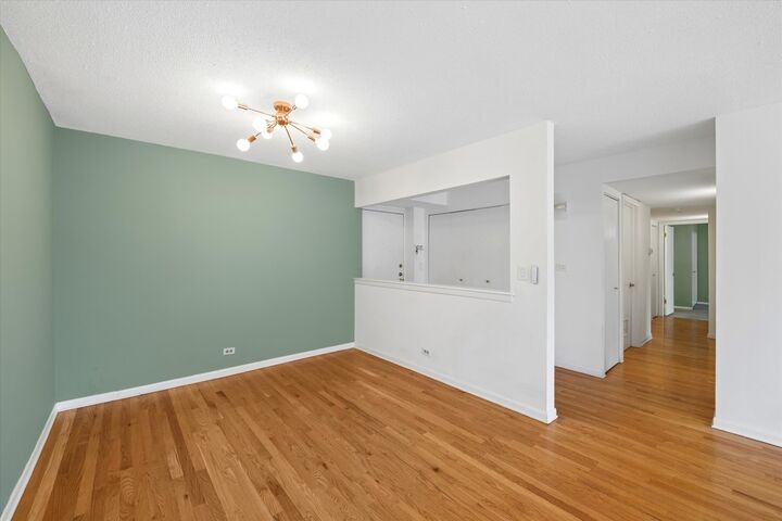 Property Photo:  1738 Chicago Avenue 302  IL 60201 