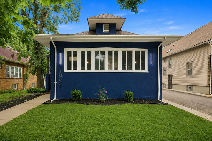 Property Photo: 10735 S Prospect Avenue IL 60643