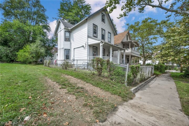 Property Photo:  1352 Giddings Avenue  OH 44103 