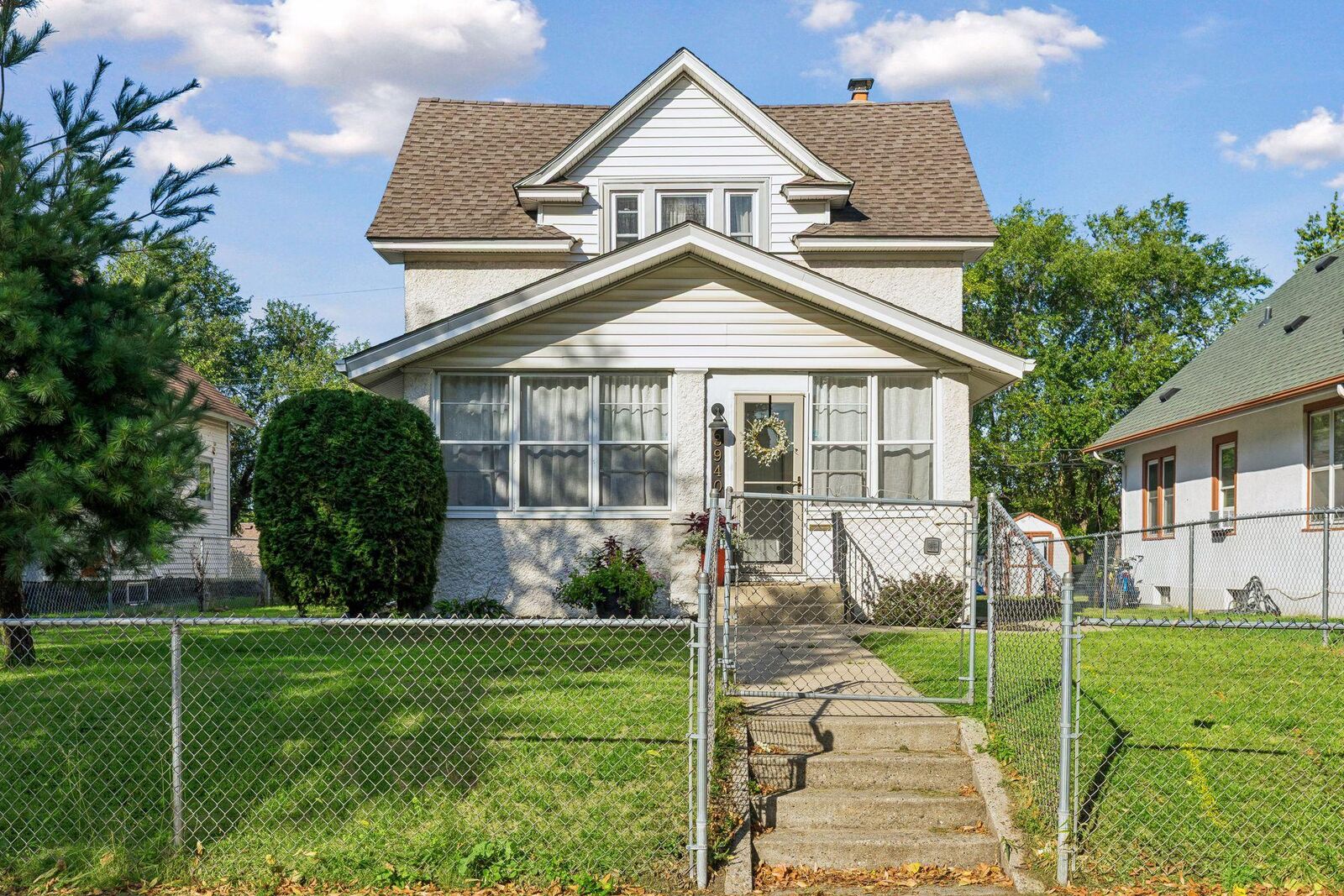 Property Photo:  3940 Oakland Avenue  MN 55407 