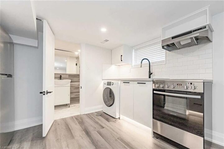 Property Photo:  1090 Cannon Street E Ll  ON L8L 2J4 