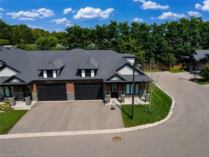 Property Photo:  16 Brookfield Lane  ON N3Y 0E8 
