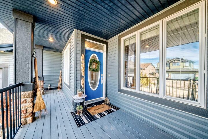 Property Photo: 33 Boulder Creek Manor SE AB T0J 1X3