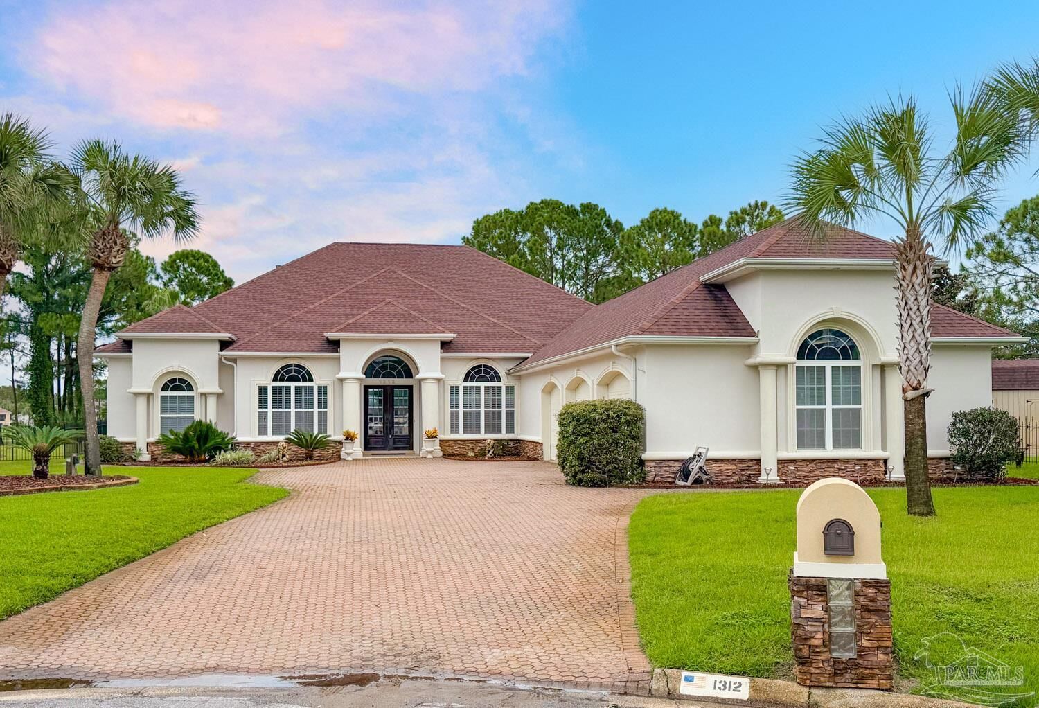 Property Photo: 1312 Tour Dr FL 32563