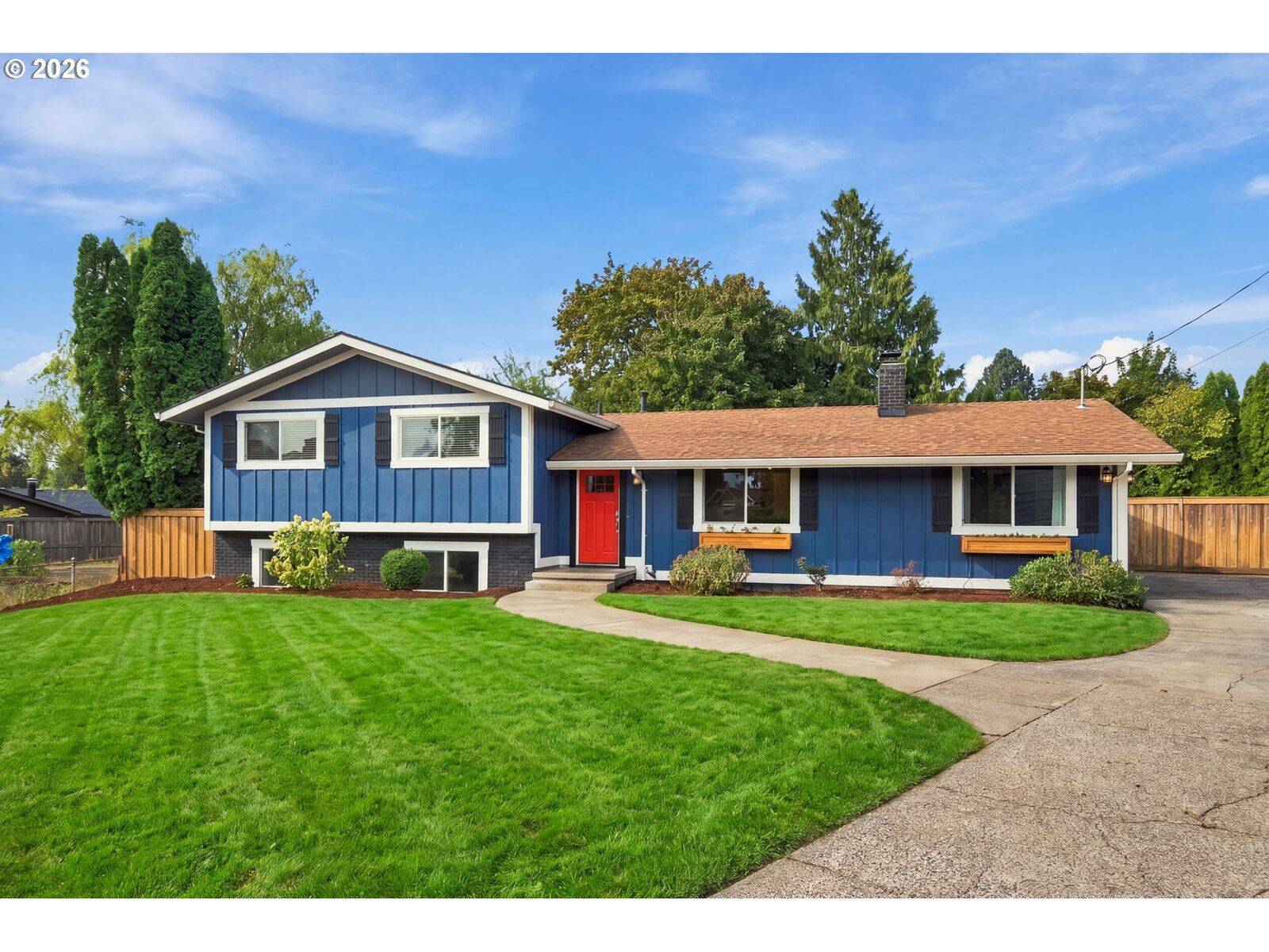 Property Photo: 1125 SE 142nd Ave OR 97233