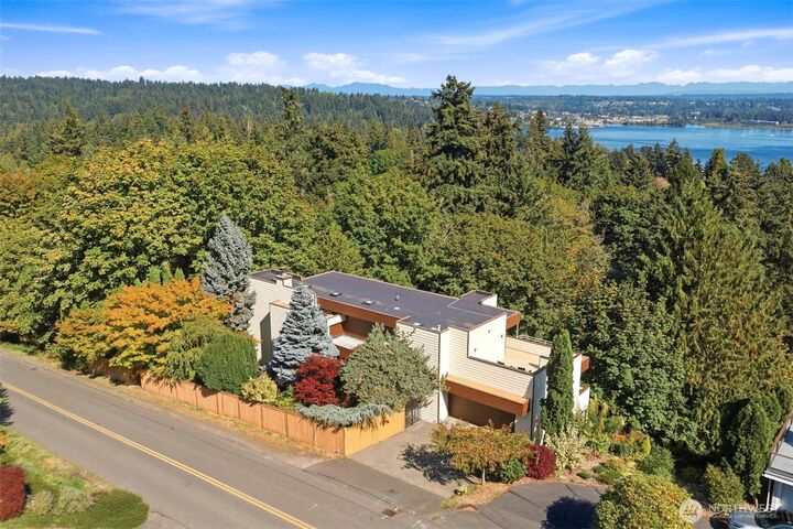Property Photo: 16328 35th Avenue NE WA 98155