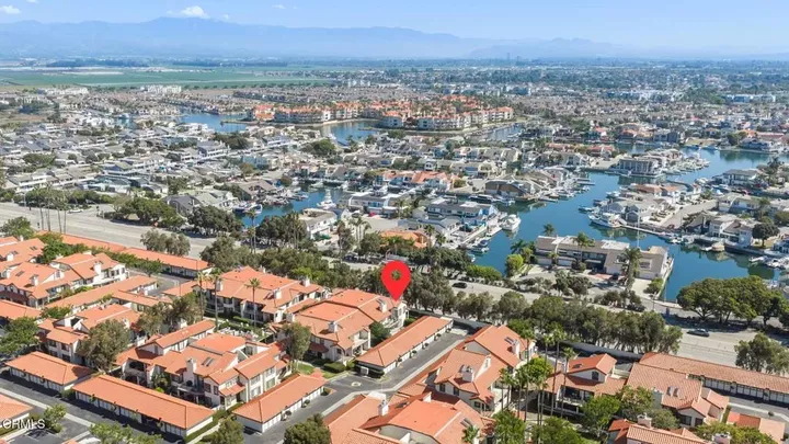Property Photo:  2274 Martinique Lane  CA 93035 