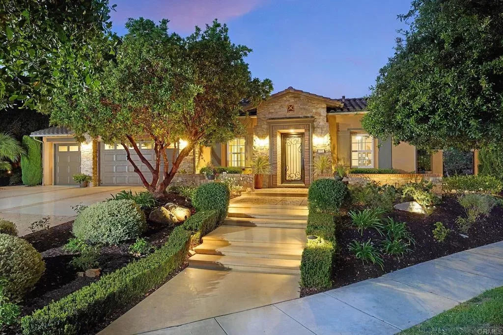 Property Photo:  6936 Sitio Cordero  CA 92009 