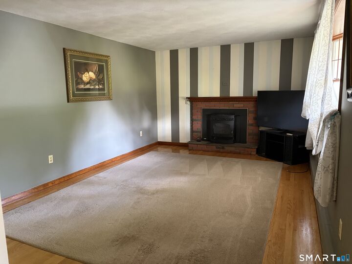 Property Photo:  703 Laurel Grove Road  CT 06457 