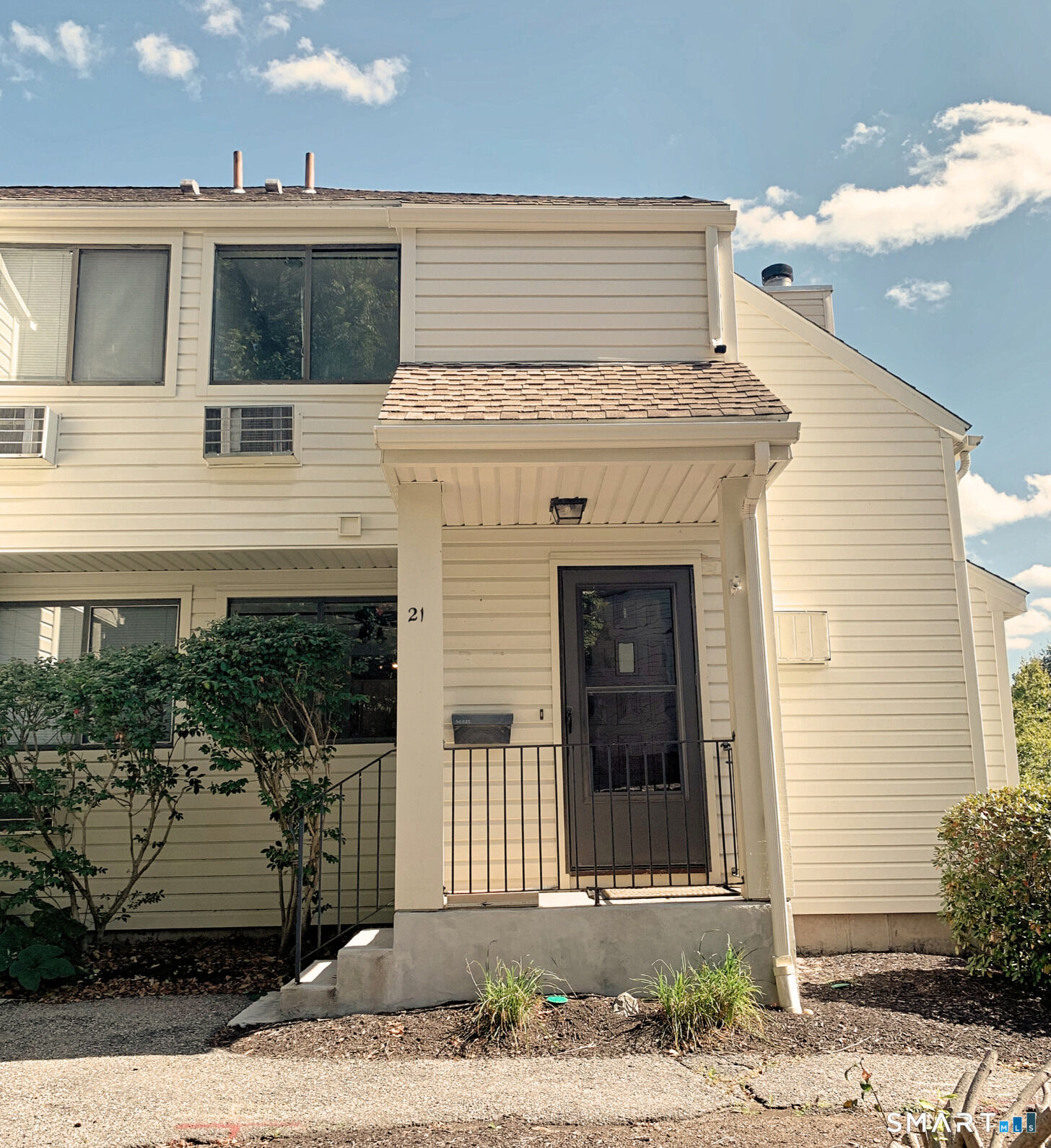 Property Photo: 85 North Main Street 21 CT 06424