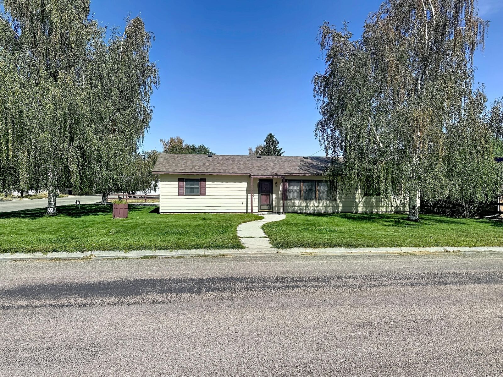 Property Photo:  410 W Snider Street  WY 82834 