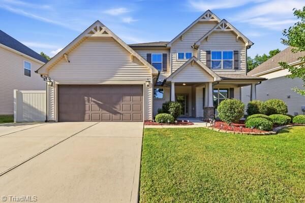 Property Photo: 1435 Sawyer Avenue NC 27265