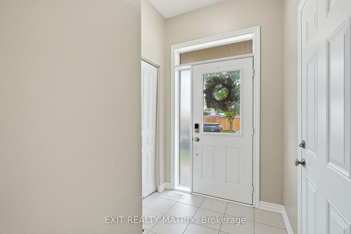 Property Photo:  552 Via Mattino Way  ON K2J 6B8 